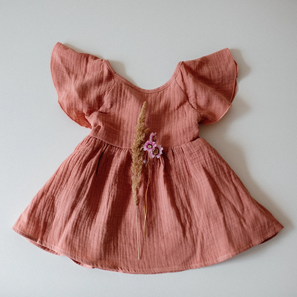 Musselinkleid mit Flügelärmel (dusty terracotta) – Bild 1