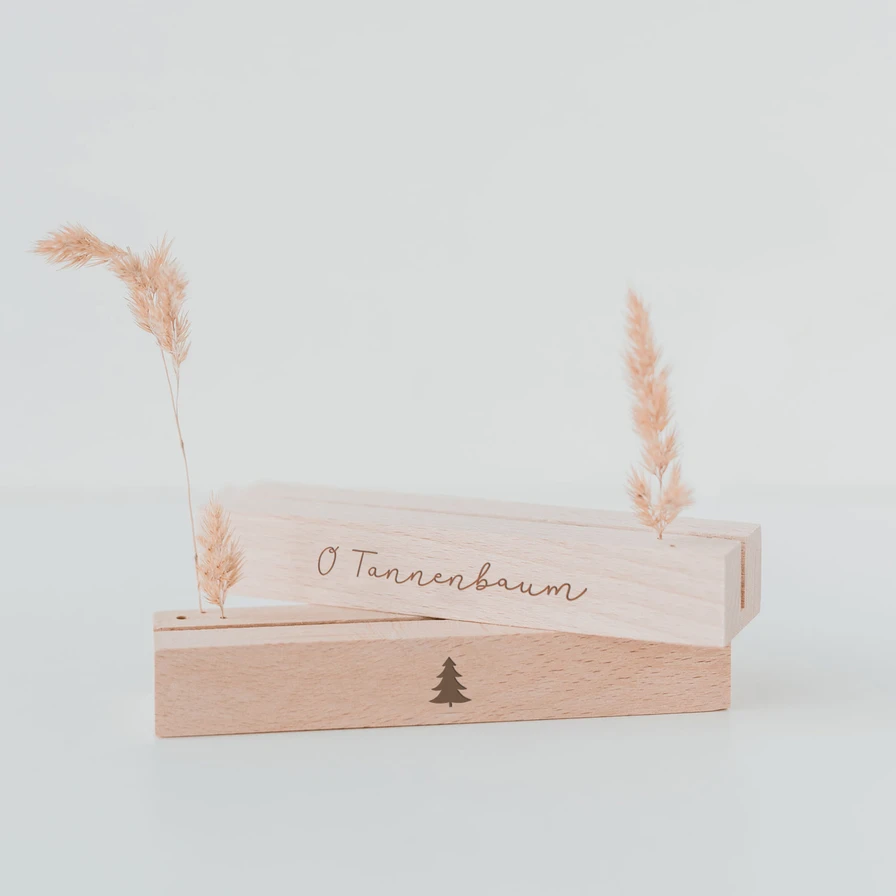 Trockenblumen- und Kartenständer "O Tannenbaum" – Bild 1