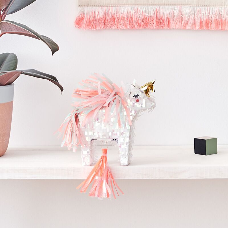 EinhornPinata Einhorn-Pinata mit Tattoos von Meri Meri – Bild 1