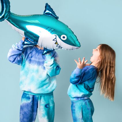 FB69_07_S Folienballon Hai – Bild 1