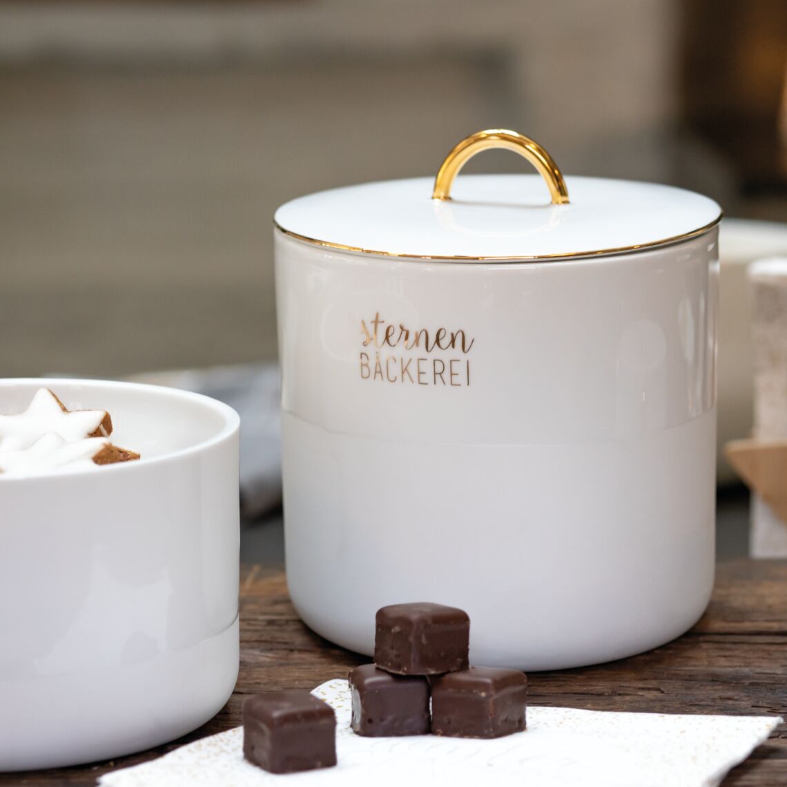 f_0090546_dose_sternenbaeckerei3 Porzellandose "Sternenbäckerei" – Bild 1