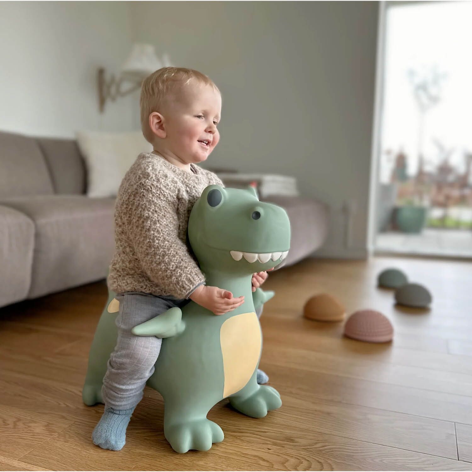 find_that_hippo31 Jumping Animal Hüpfball "Dexter the Dino" – Bild 1