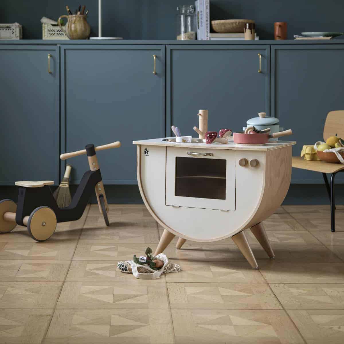 Spielküche aus Holz von sebra – Bild 1