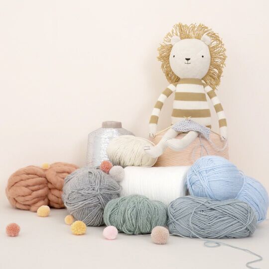 angus_small_lion2 Kleiner Löwe "Angus" von Meri Meri – Bild 1