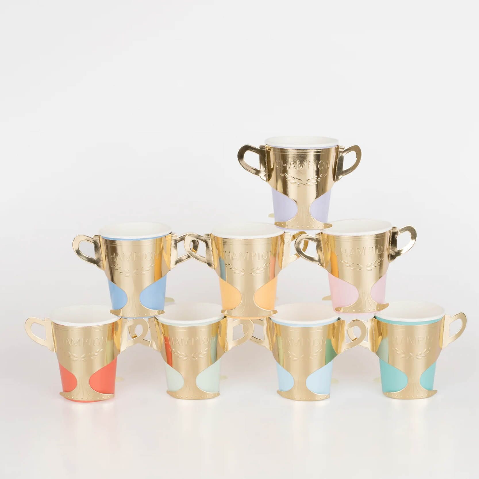 Champions Pappbecher von Meri Meri – Bild 1