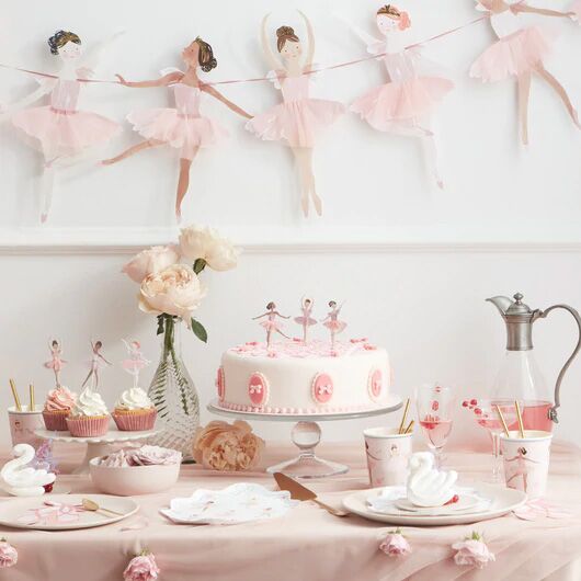 Ballerina_Cupcake_Kit2 Ballerina-Girlande von Meri Meri – Bild 1