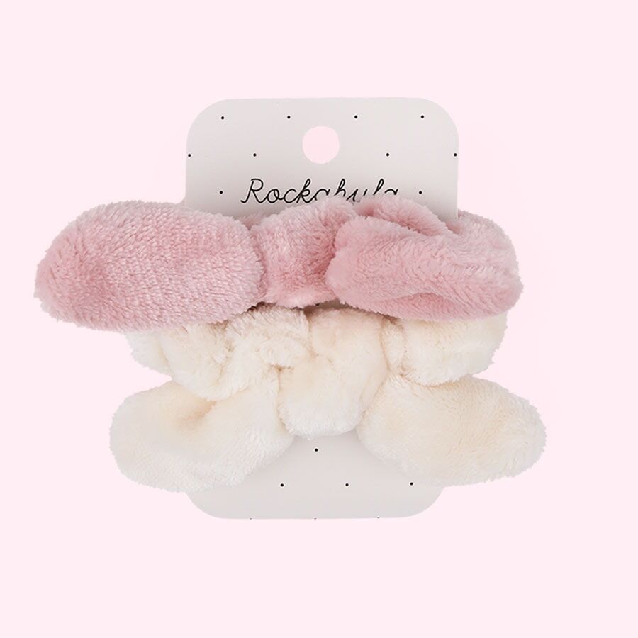 rockahula-fluffy-bunny-ears-scrunchie-2-pack-pink-pnk-900x900_v1_04 Hasenohren-Scrunchies – Bild 1