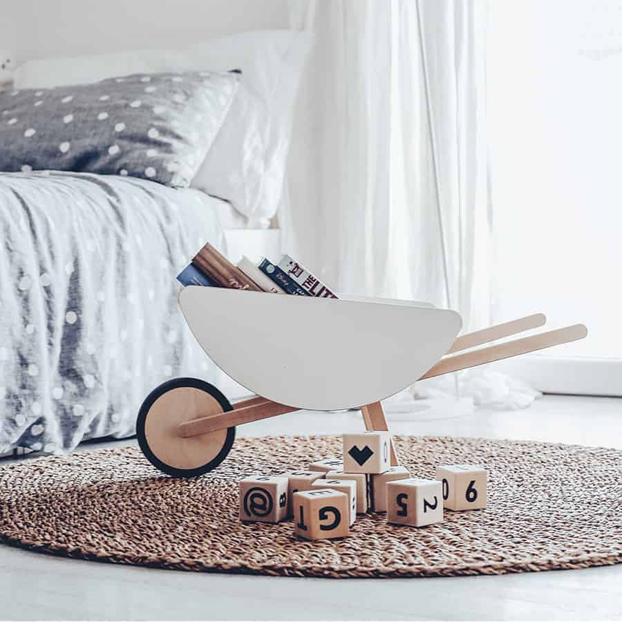 Holz-Schubkarre von ooh noo – Bild 1