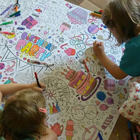 051_5 Ausmal-Tischdecke "Kindergeburtstag" – Bild 1